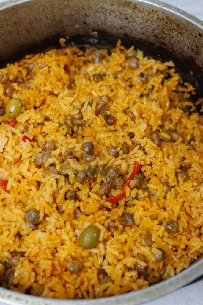 Arroz con gandules in a caldero.